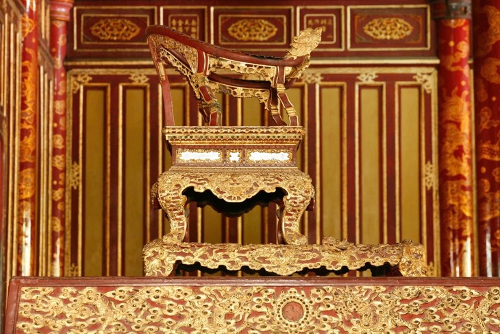 National Council established to restore vandalized Nguyen Dynasty throne  - ảnh 1