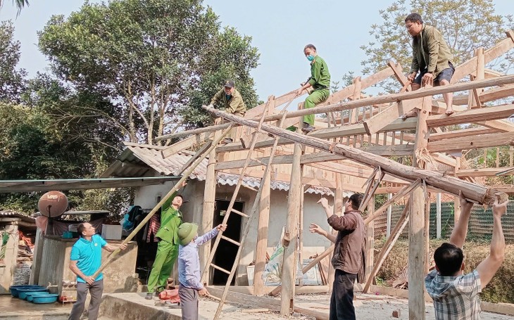 Many provinces eliminate makeshift, dilapidated houses ahead of schedule - ảnh 1