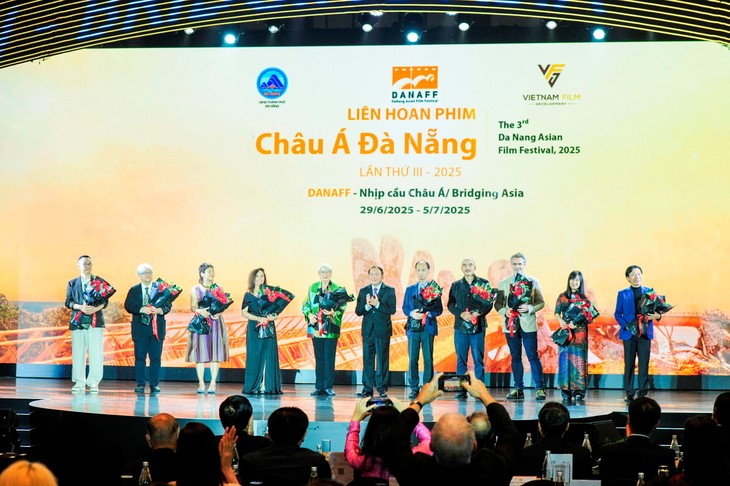 Da Nang Asian Film Festival opens, cherishes creativity, diversity - ảnh 1
