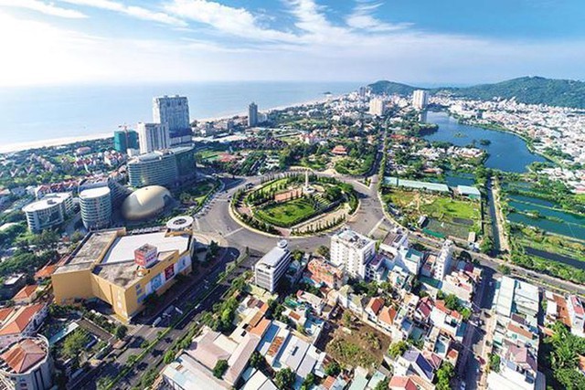 Vietnam's top leader calls merger of administrative units inevitable demand for dynamic growth - ảnh 1