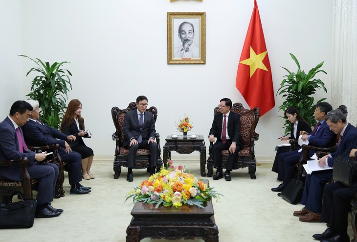 Vietnamese Government encourages renewable investment, Deputy PM tells GS Energy - ảnh 2