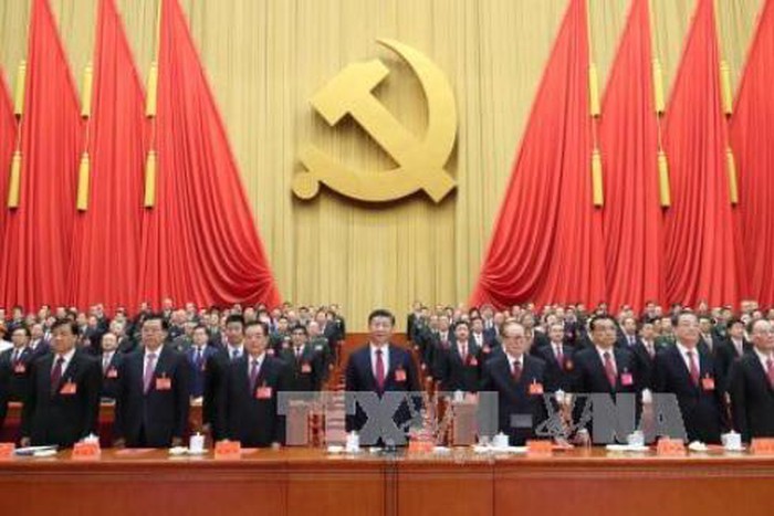 中共中央政治局讨论肺炎疫情和发展经济问题 - ảnh 1