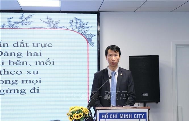 中国国庆七十一周年见面会 - ảnh 1