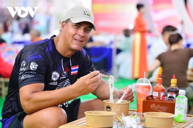 2025년 퍼(쌀국수)의 날: 베트남 쌀 위상 강화, 오대륙으로 확산 - ảnh 2