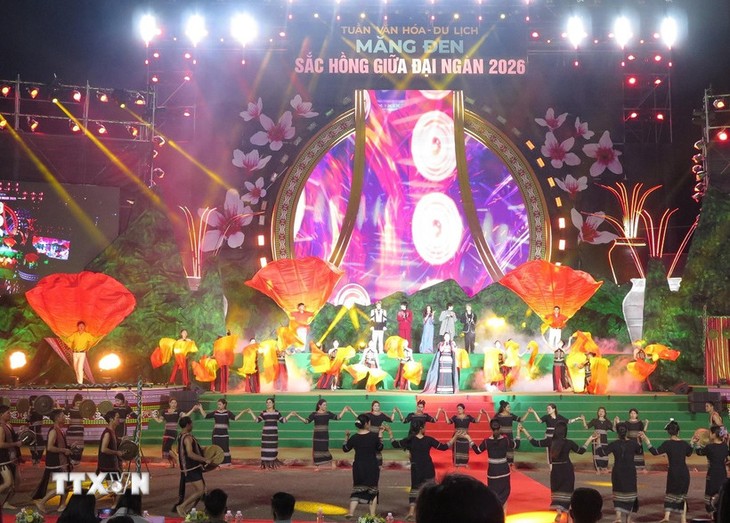 ‘망덴, 대자연 속의 분홍빛 물결’ 문화관광주간 개막...다채로운 행사 펼쳐져 - ảnh 1