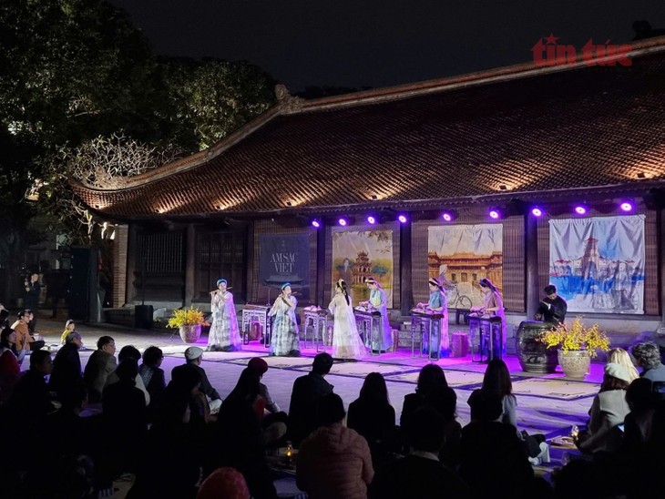 ‘베트남의 음색’, 밤에 만나는 문묘‧국자감의 새로운 매력 - ảnh 1