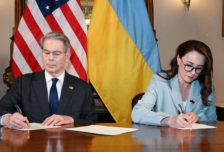 США и Украина подписали соглашение о полезных ископаемых - ảnh 1