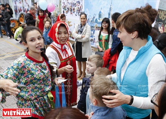 Народная дипломатия в отношениях Вьетнама и России: мост, соединяющий сердца двух народов - ảnh 9