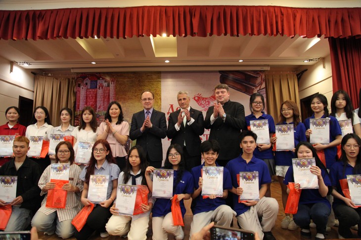 Народная дипломатия в отношениях Вьетнама и России: мост, соединяющий сердца двух народов - ảnh 7