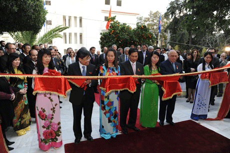 Vietnamese Embassy opens in Greece - ảnh 1