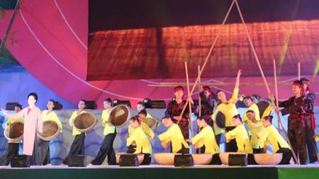 National Vi-Giam Folk Singing Festival closes  - ảnh 1