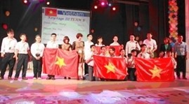 Vietnam wins three gold medals at international math contest - ảnh 1