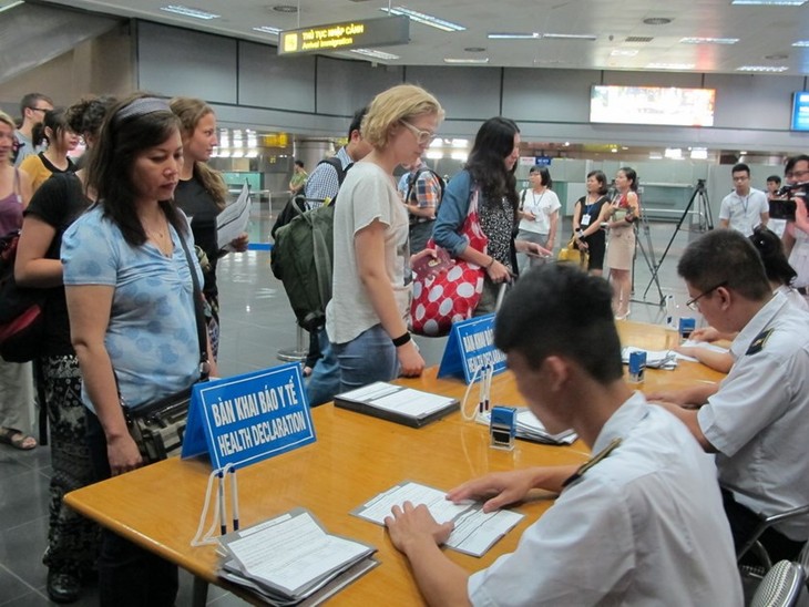 Vietnam suspends tours to Ebola outbreak areas - ảnh 1