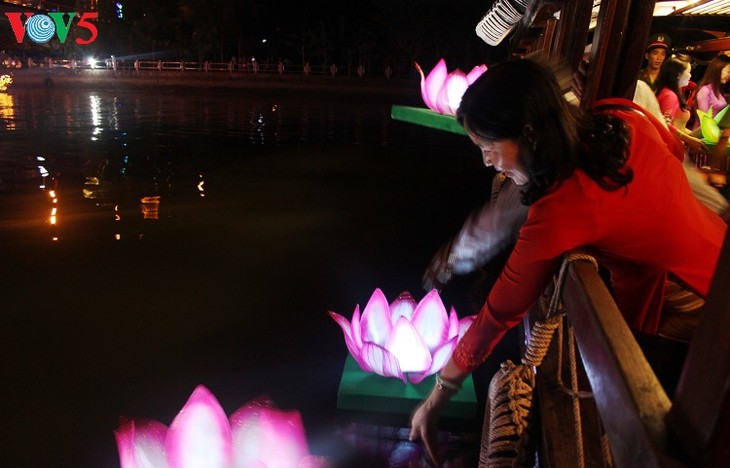 Can Tho to hold 2nd Ninh Kieu lantern night - ảnh 1