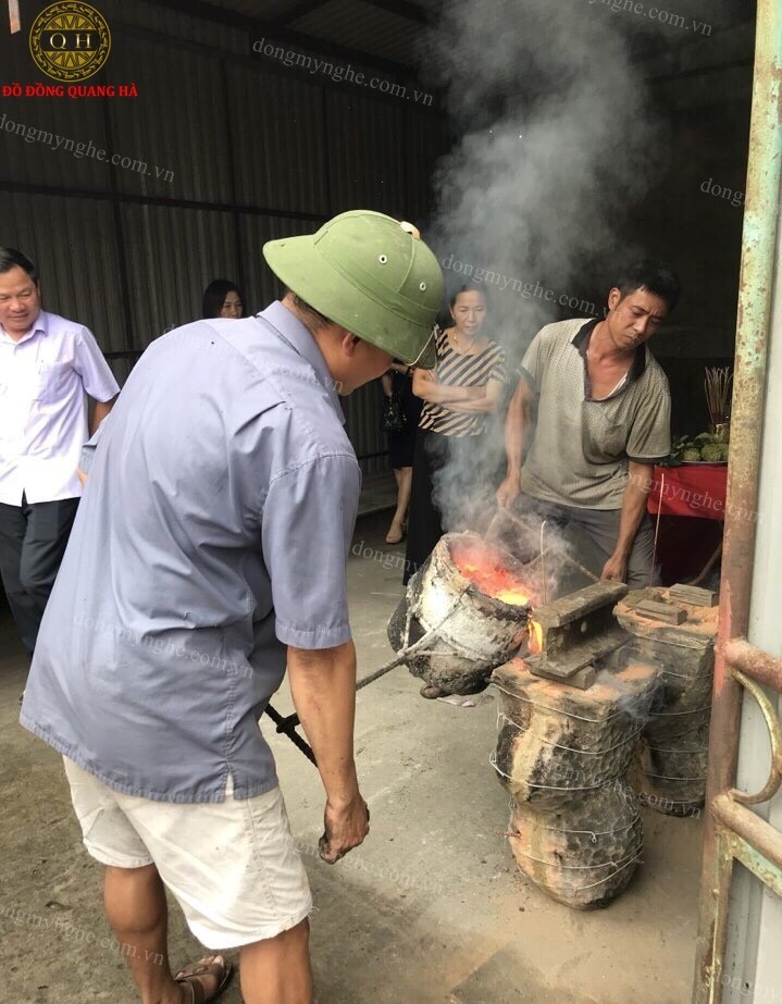 The craft of casting bronze in Yen Xa commune  - ảnh 1