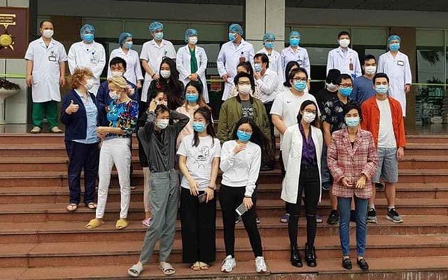 COVID-19 recovery: Hanoi discharges 27 patients - ảnh 1