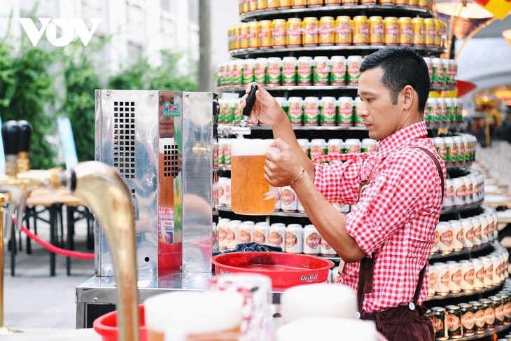 Sampling German beer in Vietnam - ảnh 10