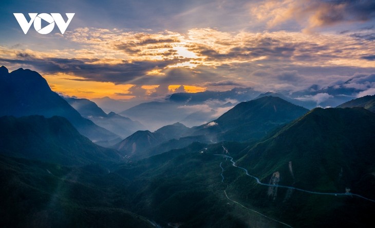 Sunset in northern mountainous areas - ảnh 8