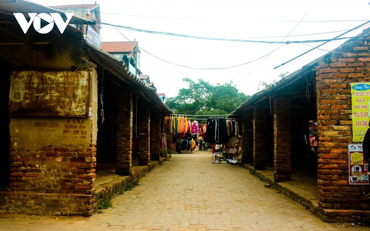 Traditional Tet rural market offers festive vibes - ảnh 5