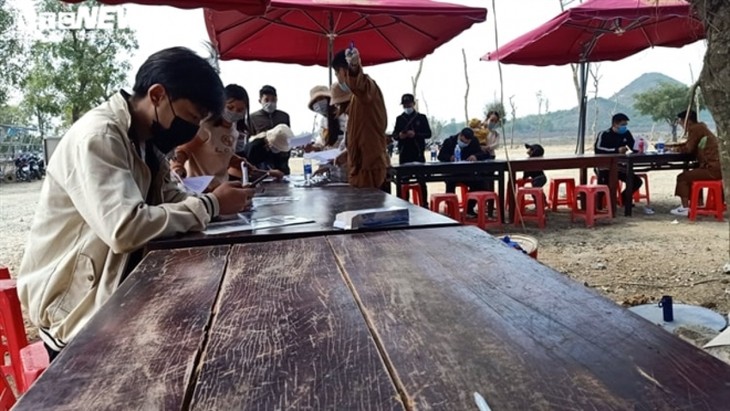 Largest Vietnamese pagoda remains quiet at start of new lunar year - ảnh 1