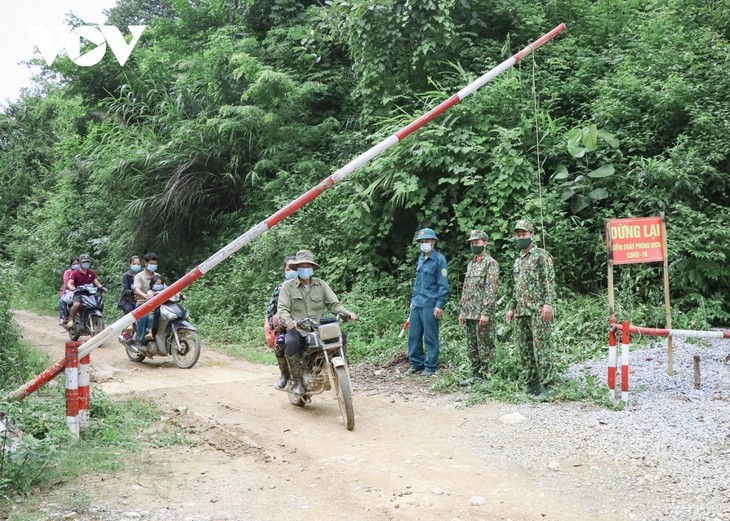 Biên phòng Điện Biên vừa chống dịch vừa giữ vững biên cương - ảnh 8