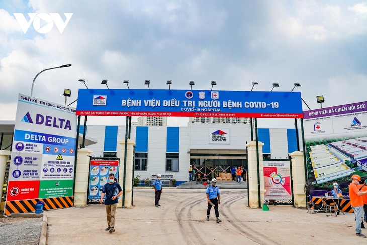 Inside largest field hospital in Hanoi for COVID-19 treatment - ảnh 3