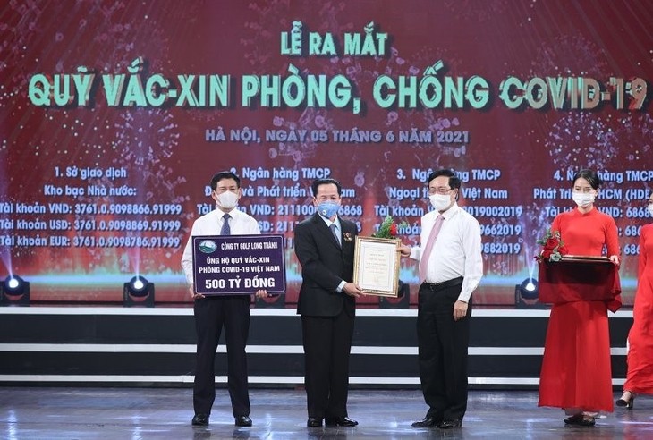 Doanh nghiệp, doanh nhân chung sức chống dịch COVID-19 - ảnh 5