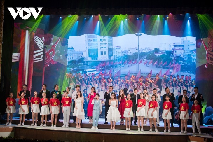 Music gala celebrates National Culture Conference - ảnh 11