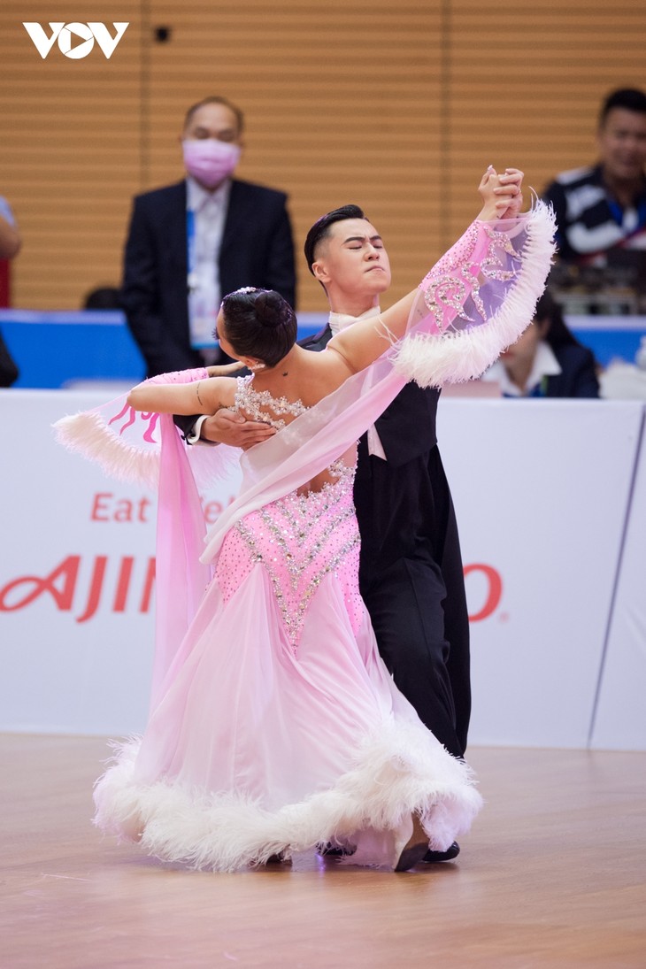 Dancesport Việt Nam kết thúc SEA Games 31 với 5 huy chương vàng - ảnh 10