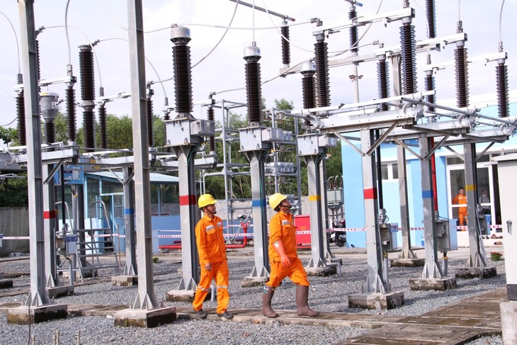 Nhìn lại công trình đường điện 220kV vượt biển lịch sử - ảnh 8