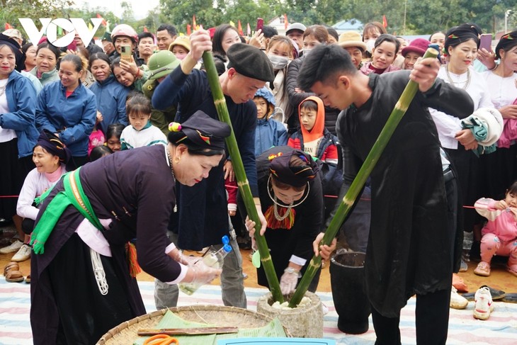 Về Mường Lai vui hội 