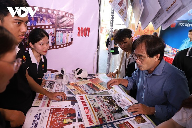 Hội báo toàn quốc 2024: Tưng bừng ngày hội của những người làm báo cả nước - ảnh 22