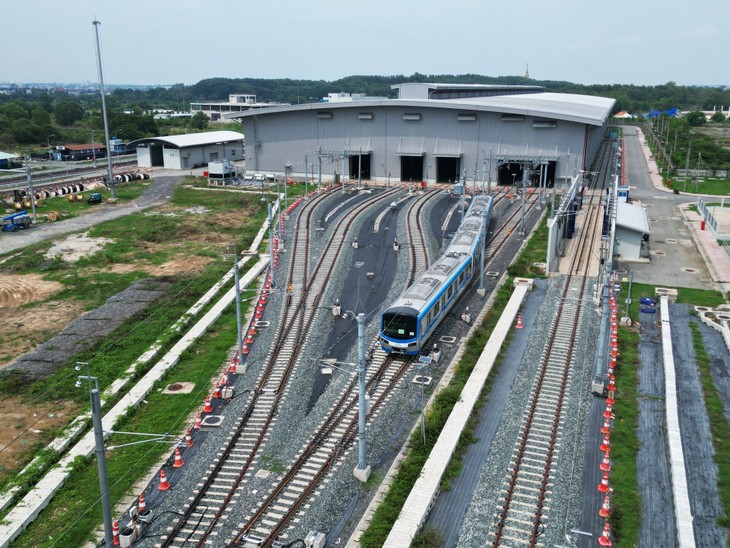 Cận cảnh trung tâm điều khiển, bãi đỗ tàu Metro hiện đại nhất Việt Nam - ảnh 4