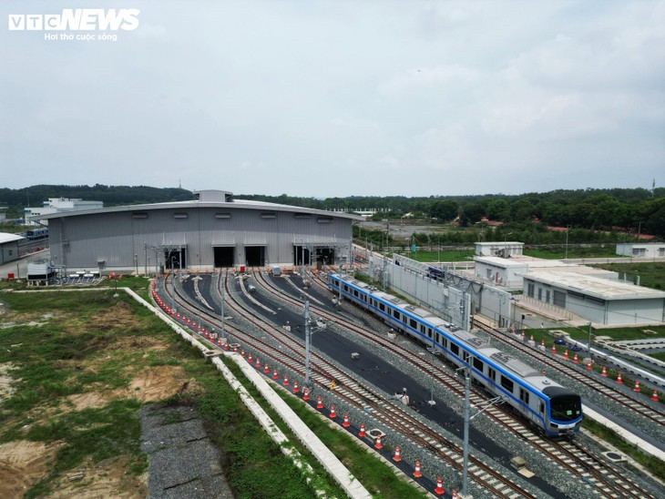 Cận cảnh trung tâm điều khiển, bãi đỗ tàu Metro hiện đại nhất Việt Nam - ảnh 7