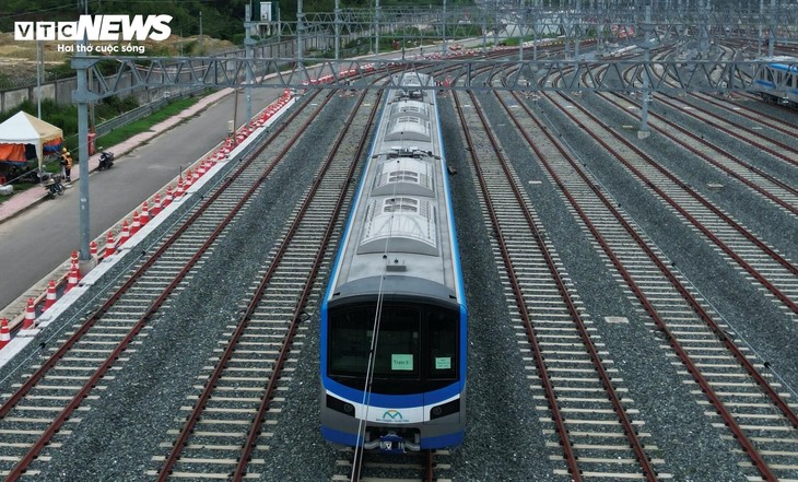 Cận cảnh trung tâm điều khiển, bãi đỗ tàu Metro hiện đại nhất Việt Nam - ảnh 9