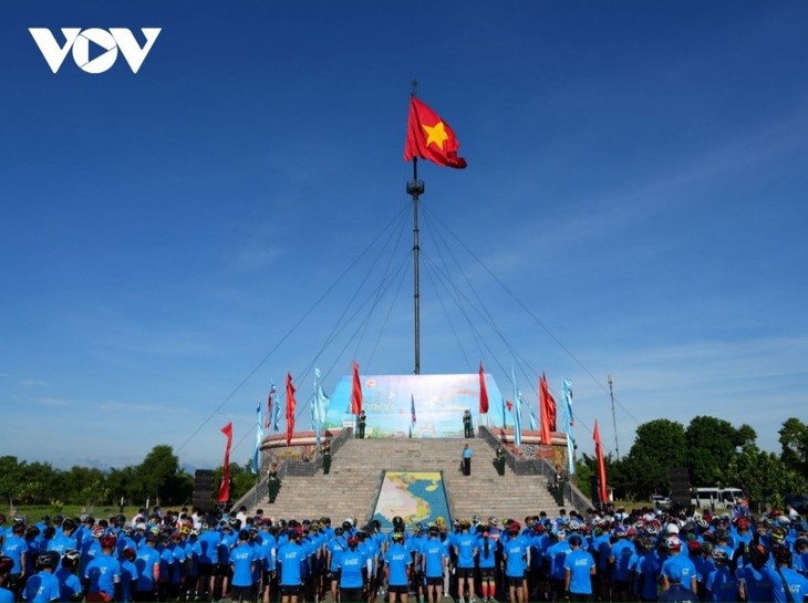 Điểm tuần văn hóa: Liên hoan phim Châu Á Đà Nẵng 2024; Khai hội đạp xe Vì hòa bình; Thiếu nữ Huế mặc áo dài xuống phố đạp xe vì môi trường  - ảnh 4