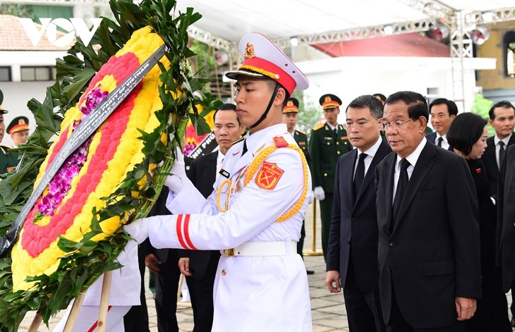 Lãnh đạo các quốc gia, các đoàn quốc tế viếng Tổng Bí thư Nguyễn Phú Trọng - ảnh 3