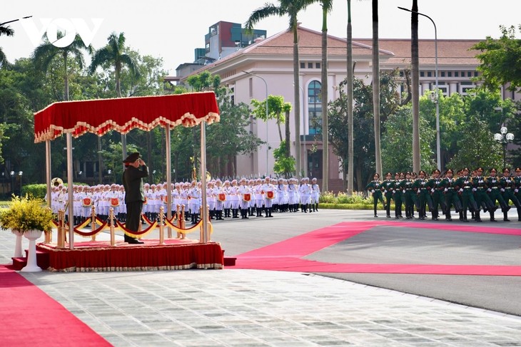 Đại tướng Phan Văn Giang chủ trì lễ đón Phó Chủ tịch Quân ủy Trung ương Trung Quốc - ảnh 4