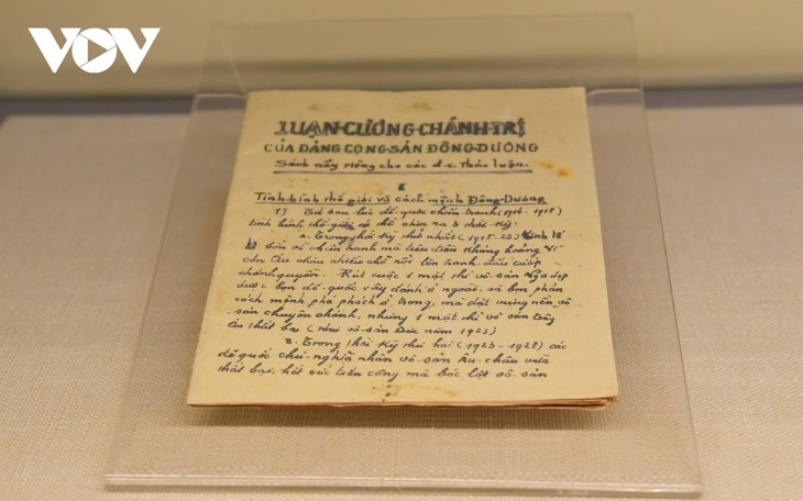 Những tư liệu, hiện vật lịch sử quý về 95 năm vẻ vang của Đảng Cộng sản Việt Nam - ảnh 6
