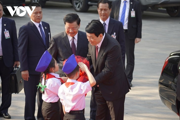 Hình ảnh Chủ tịch nước Lương Cường bắt đầu chuyến thăm chính thức CHDCND Lào - ảnh 5