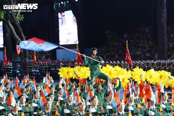 Sơ duyệt diễu binh lịch sử: Quân đội Trung Quốc, Lào, Campuchia lần đầu sát cánh cùng Việt Nam - ảnh 11