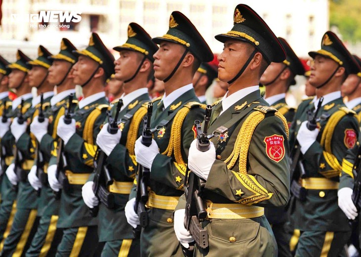 Hình ảnh đặc biệt của quân đội Trung Quốc - Lào - Campuchia tại lễ diễu binh 30/4 - ảnh 2