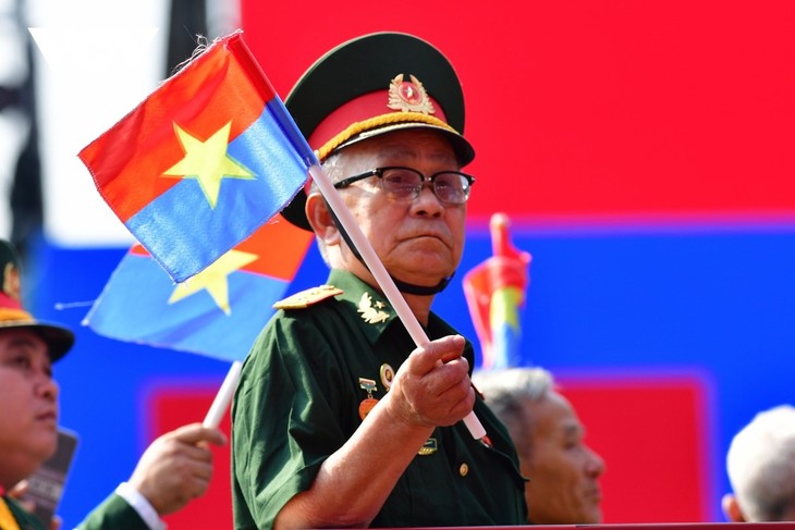 Khối diễu hành đặc biệt lần đầu xuất hiện ở lễ kỷ niệm 50 năm Ngày Giải phóng miền Nam - ảnh 9