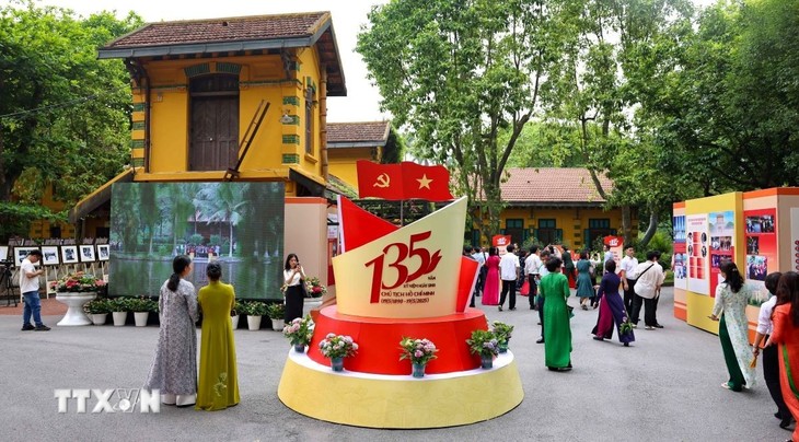 ĐTVH: Nhiều hoạt động kỷ niệm 135 năm Ngày sinh Chủ tịch Hồ Chí Minh - ảnh 7