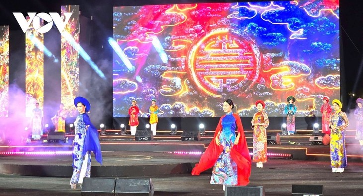 Các sự kiện văn hoá nổi bật trong tuần qua ảnh - ảnh 13