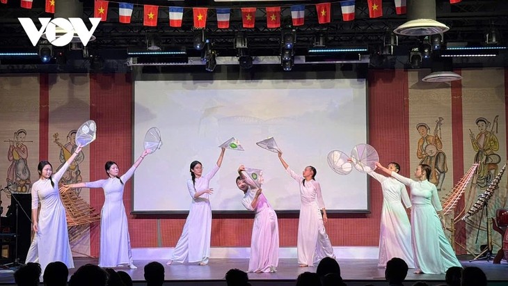 Các sự kiện văn hoá nổi bật trong tuần qua ảnh - ảnh 10