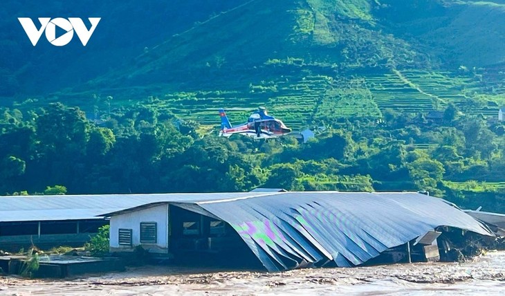 Giải cứu thành công người dân bị cô lập do mưa lũ ở các tỉnh miền núi phía Bắc - ảnh 3