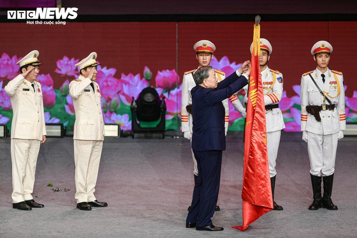 Toàn cảnh Lễ kỷ niệm 80 năm Ngày Truyền thống Công an Nhân dân - ảnh 9