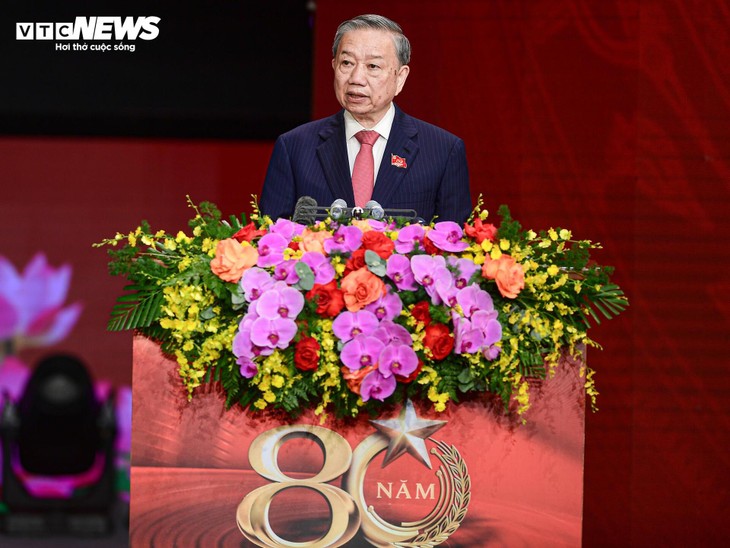 Toàn cảnh Lễ kỷ niệm 80 năm Ngày Truyền thống Công an Nhân dân - ảnh 3