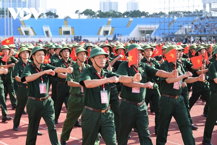 13 khối nghệ thuật, quần chúng hợp luyện diễu binh, diễu hành trên SVĐ Mỹ Đình - ảnh 5